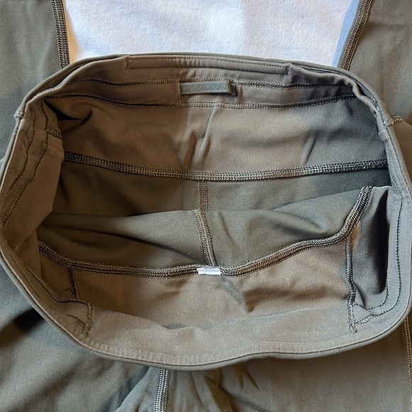 Lululemon Wunder Train Tight with Pockets 28" - Picture 4 of 5